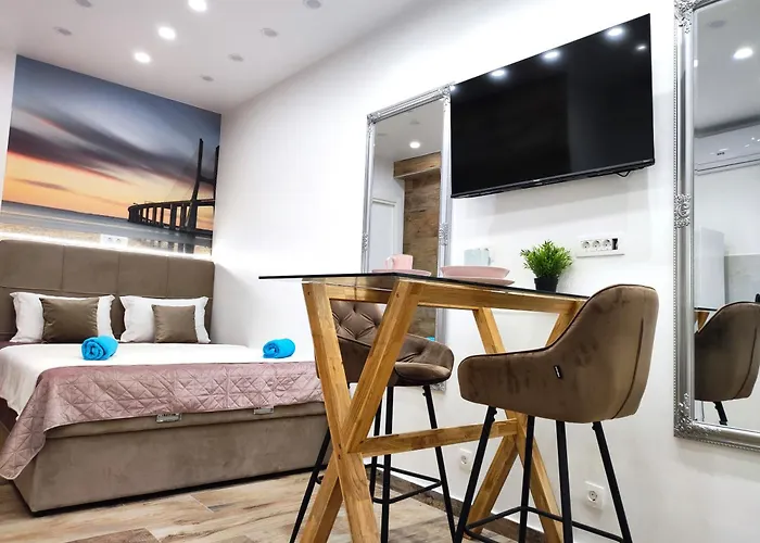 Bacvice Room & Studio